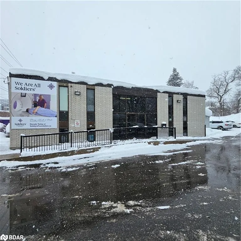 138 & 146 Mississaga Street W