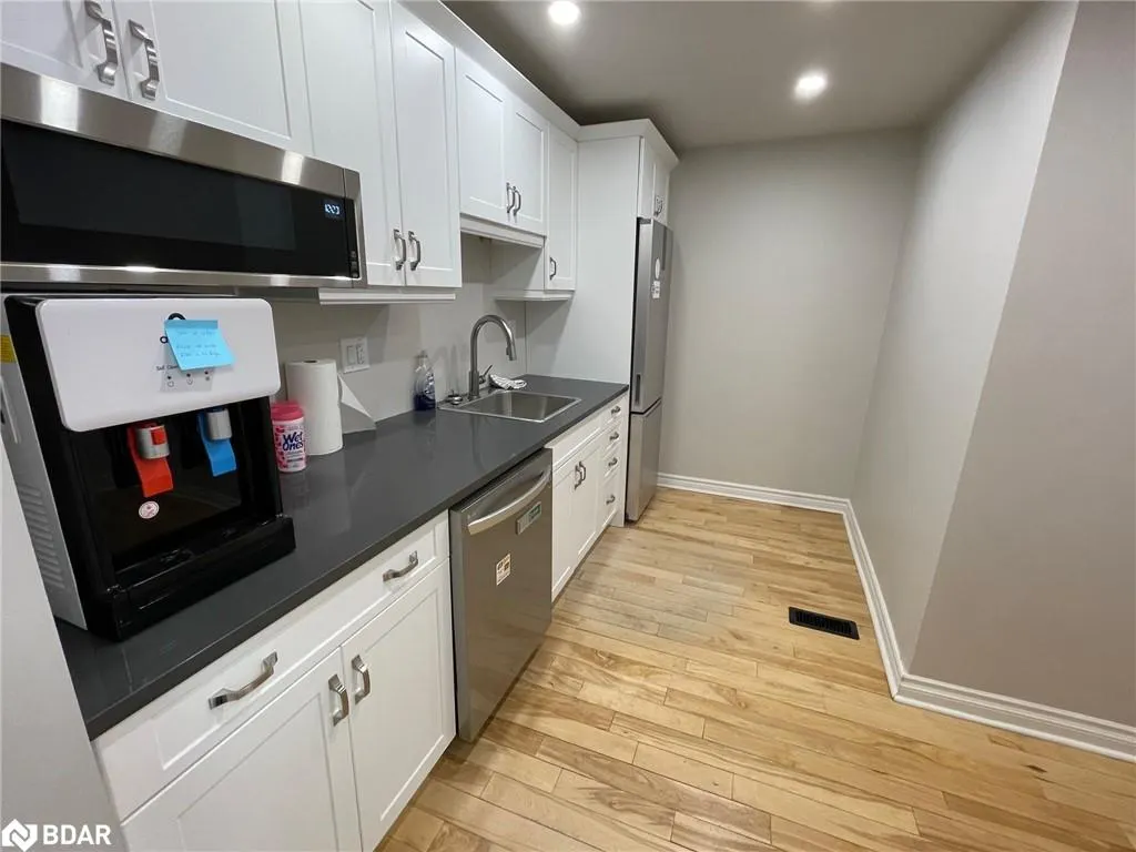 138 & 146 Mississaga Street W
