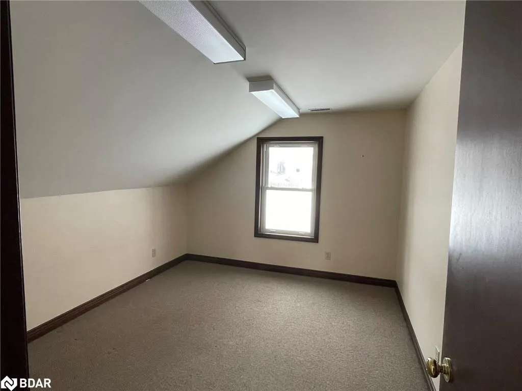 138 & 146 Mississaga Street W