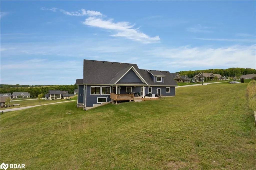 28 Thoroughbred Drive