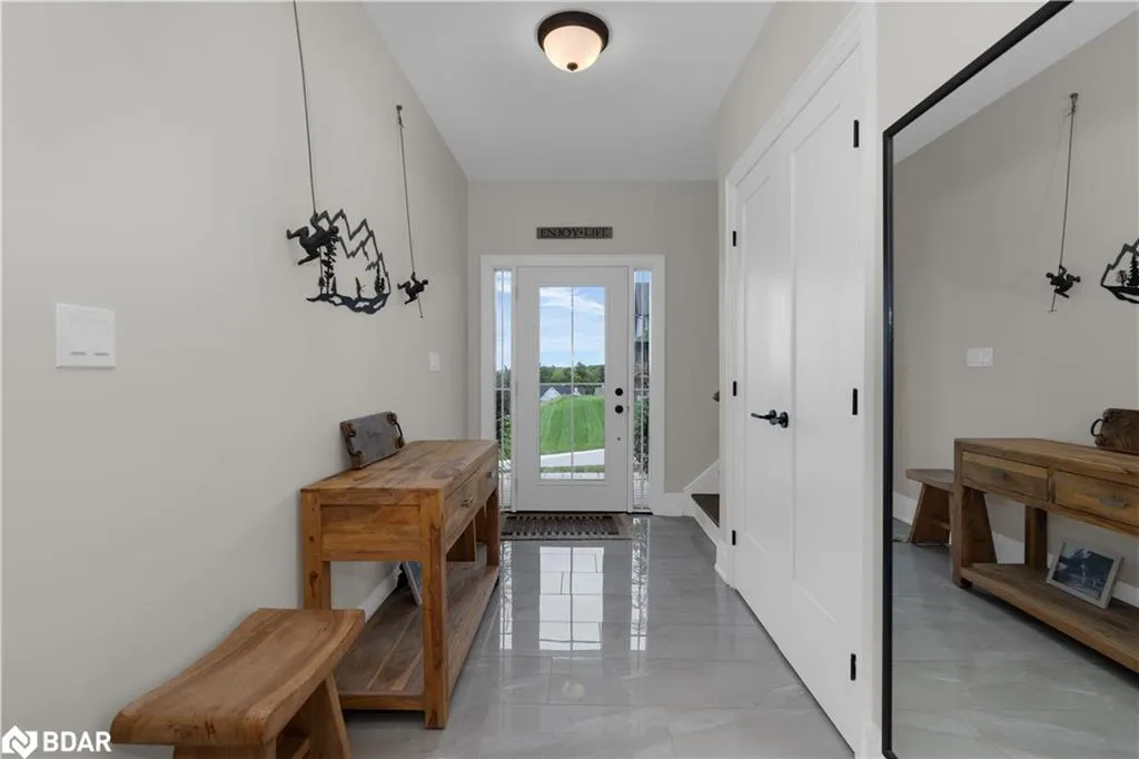 28 Thoroughbred Drive