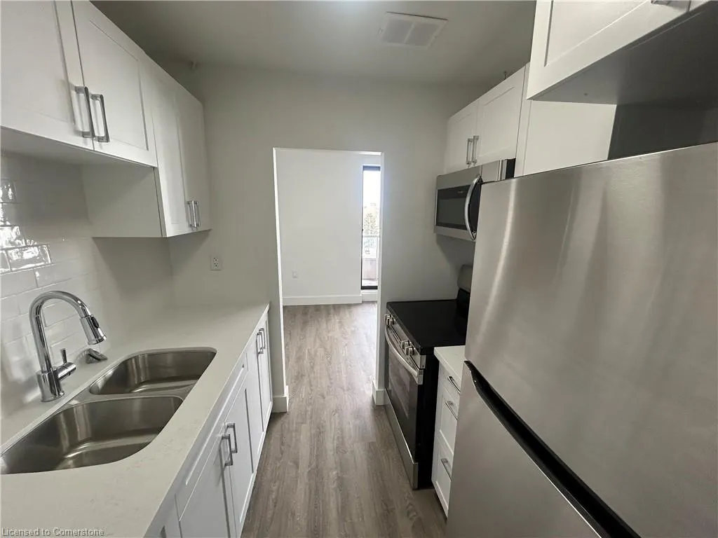671 Woolwich Street, #602