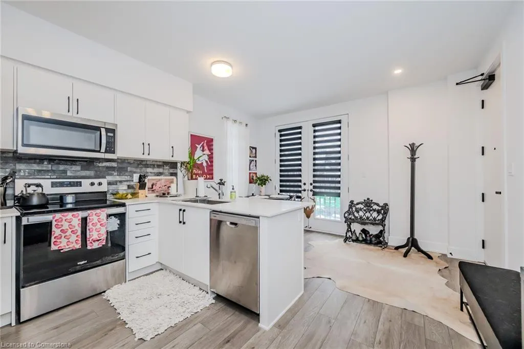 99 Roger Street, #11