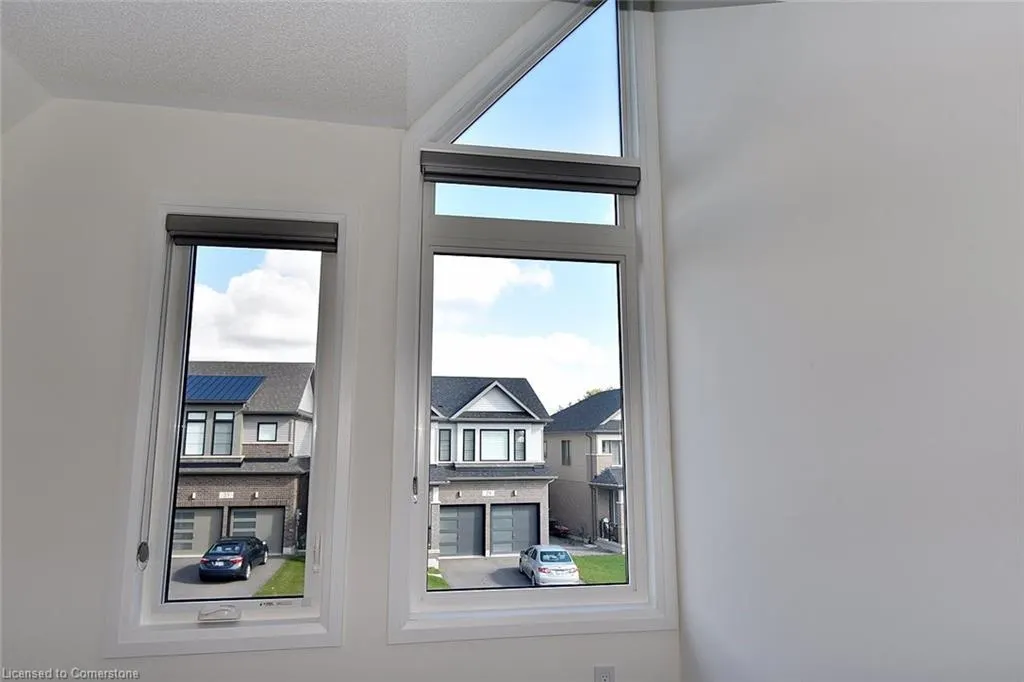 28 Fairey Crescent