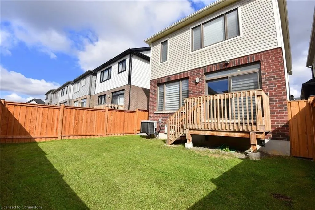 28 Fairey Crescent