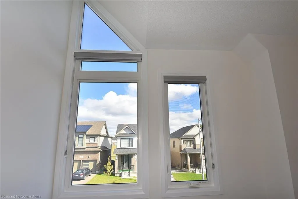 28 Fairey Crescent