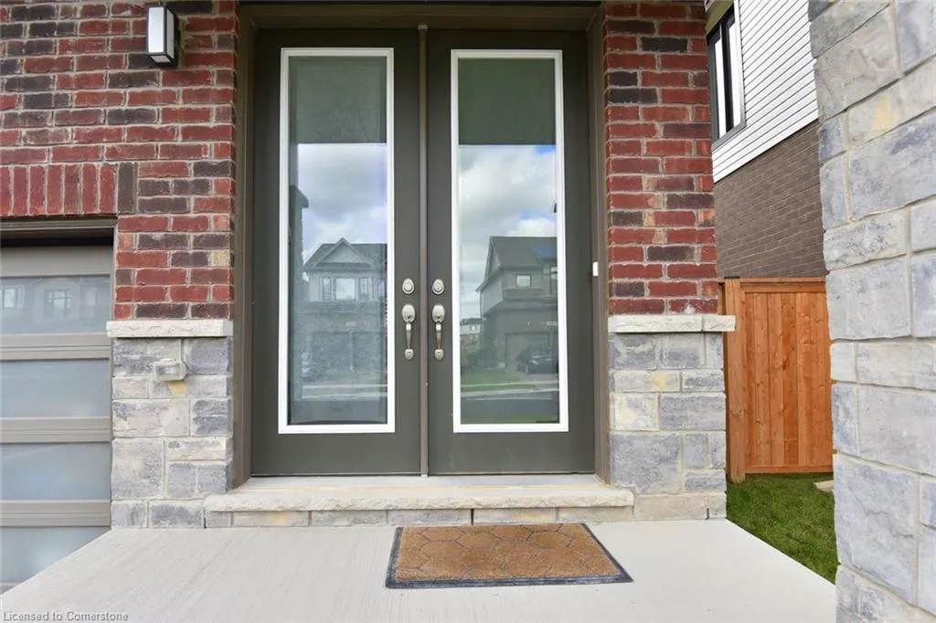 28 Fairey Crescent