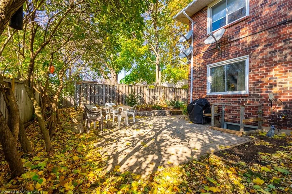 81 Hamilton Street N