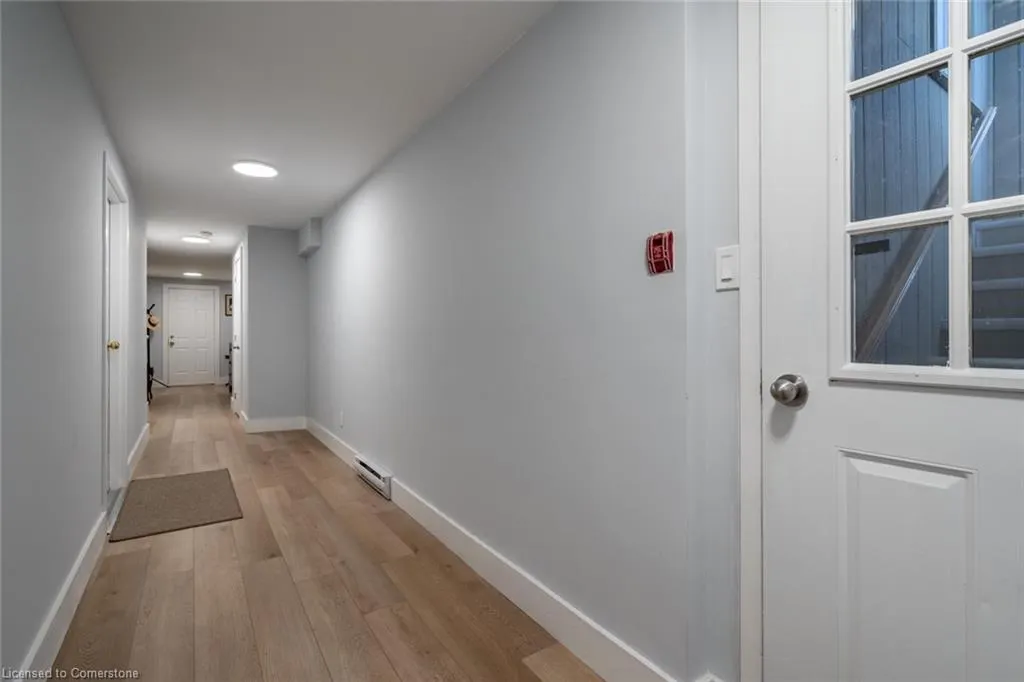 81 Hamilton Street N