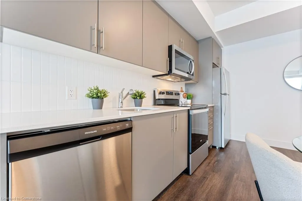 26 Lowes Road W, #610