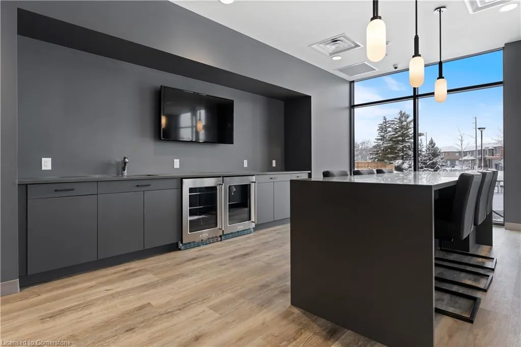 26 Lowes Road W, #610