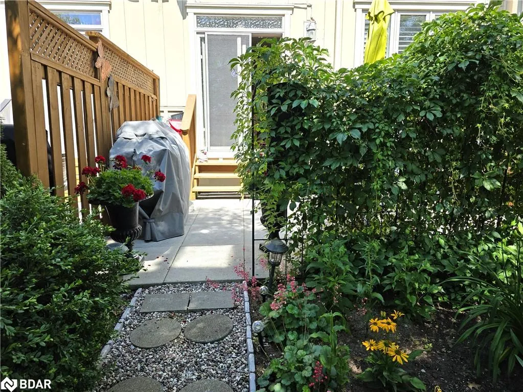 34 Savannah Crescent
