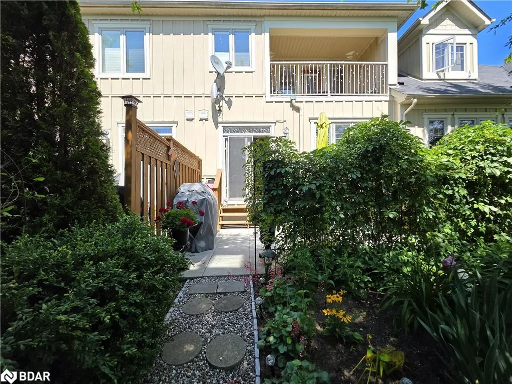34 Savannah Crescent