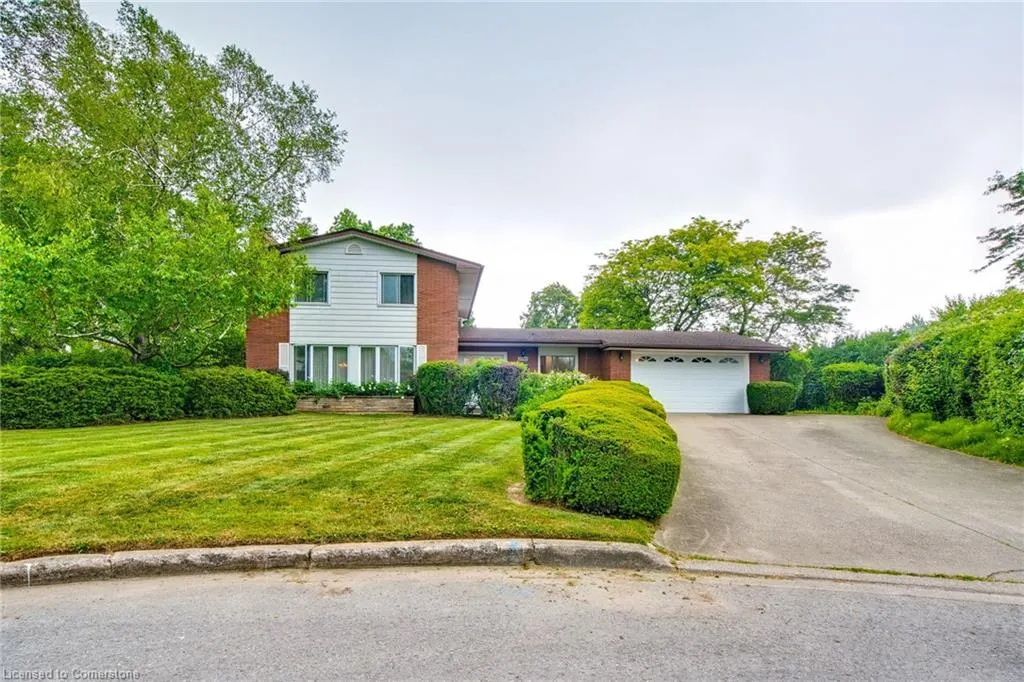 3546 Eton Crescent
