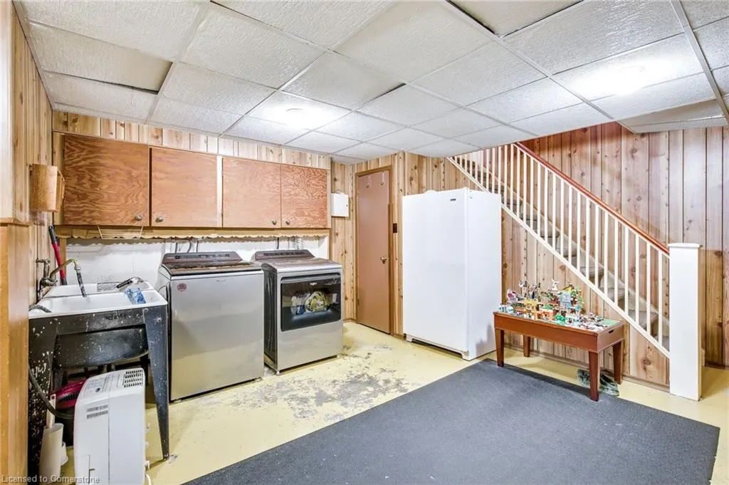 3546 Eton Crescent