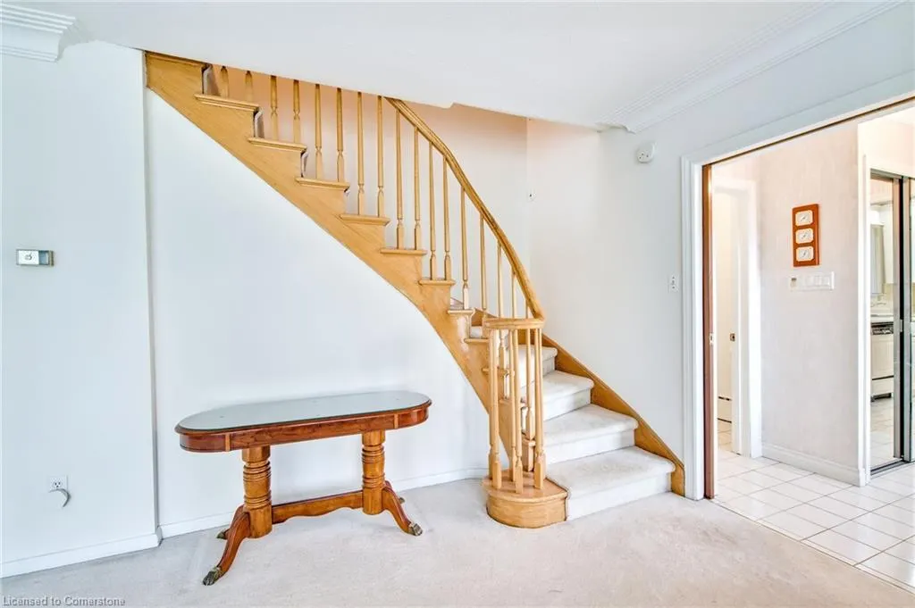 3546 Eton Crescent