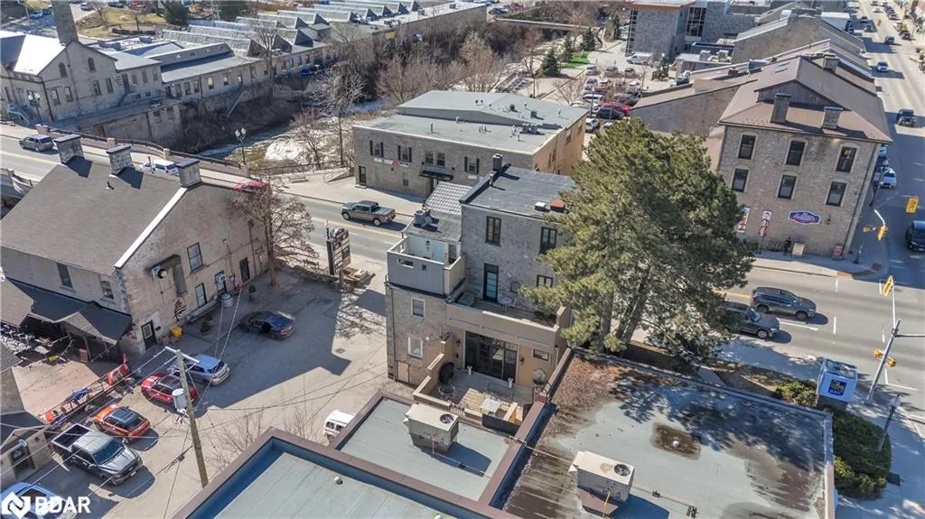 130 St David Street S