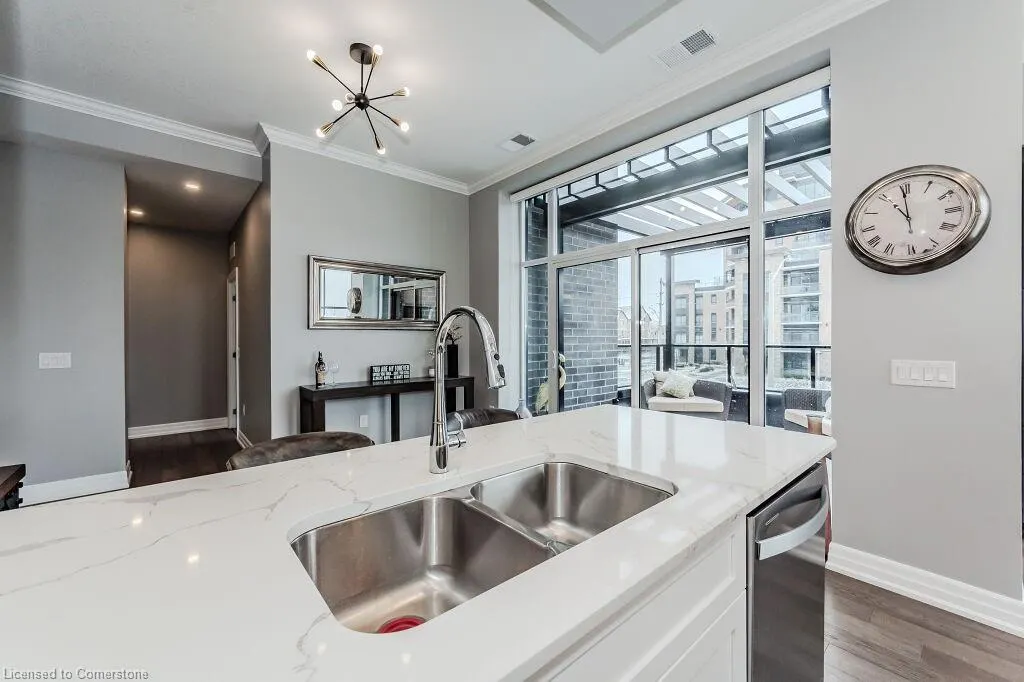 1878 Gordon Street, #203