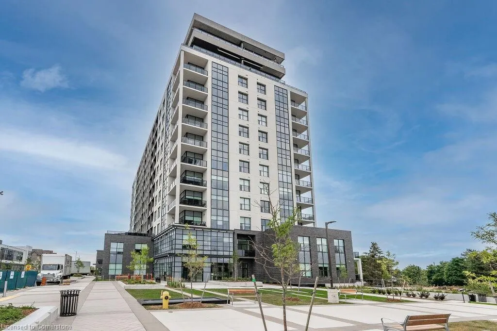 1878 Gordon Street, #203