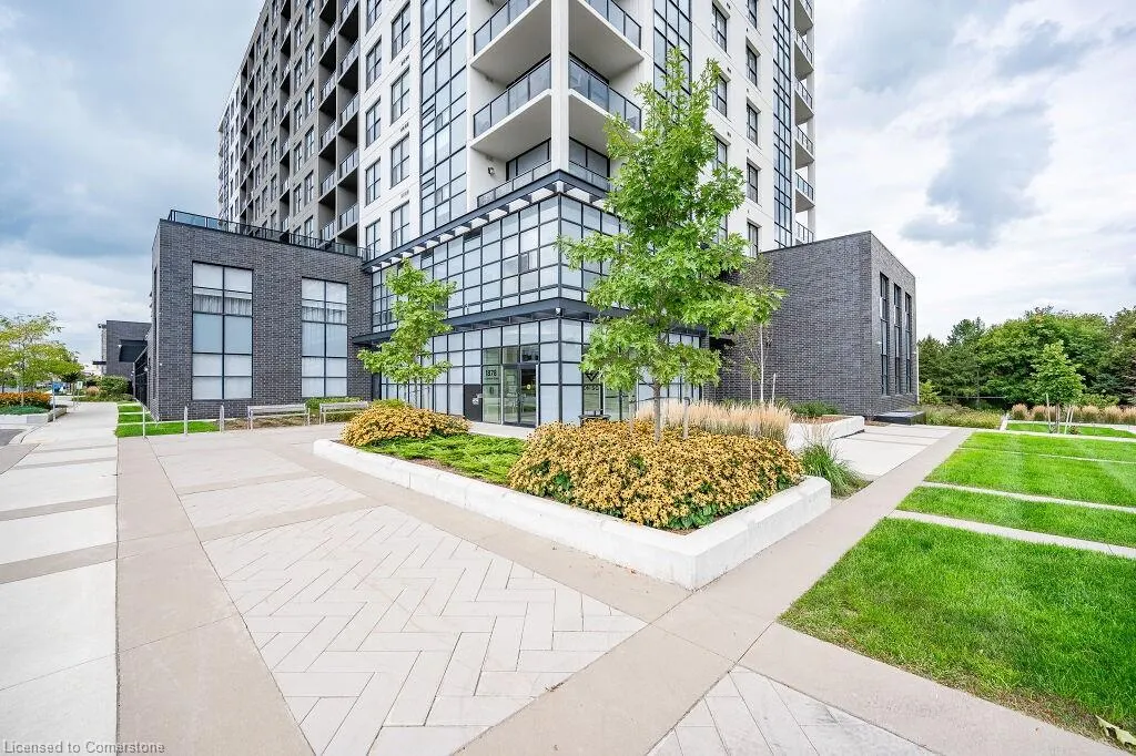 1878 Gordon Street, #203