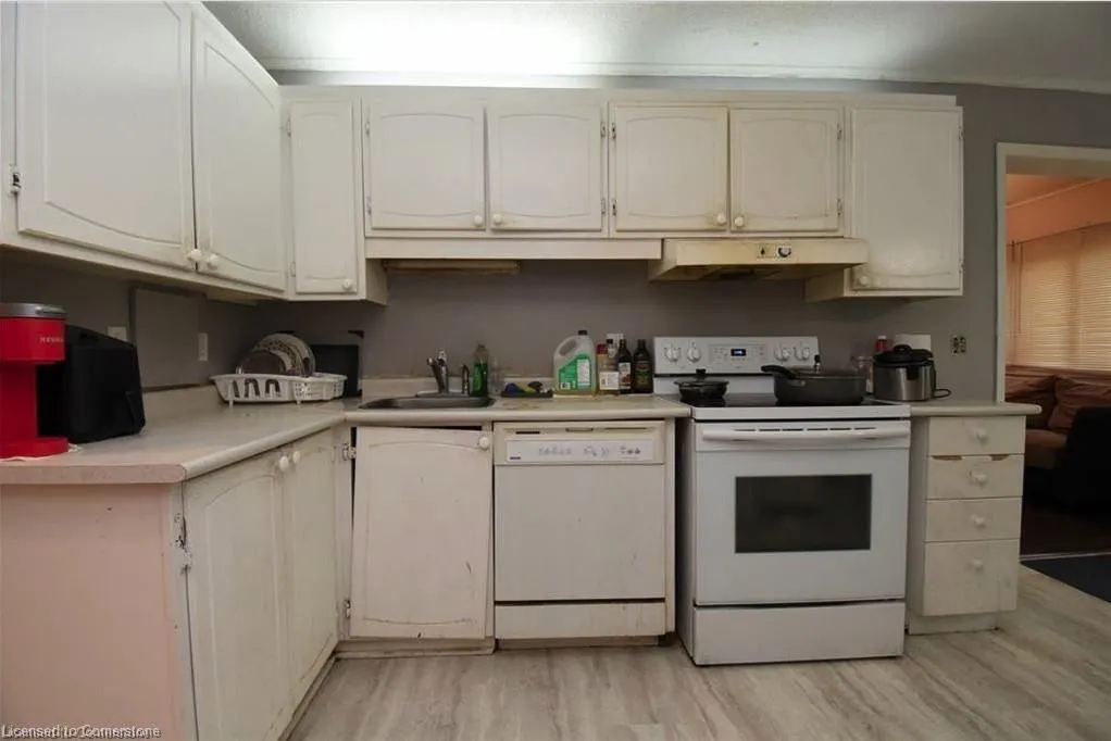 121 University Avenue, #2