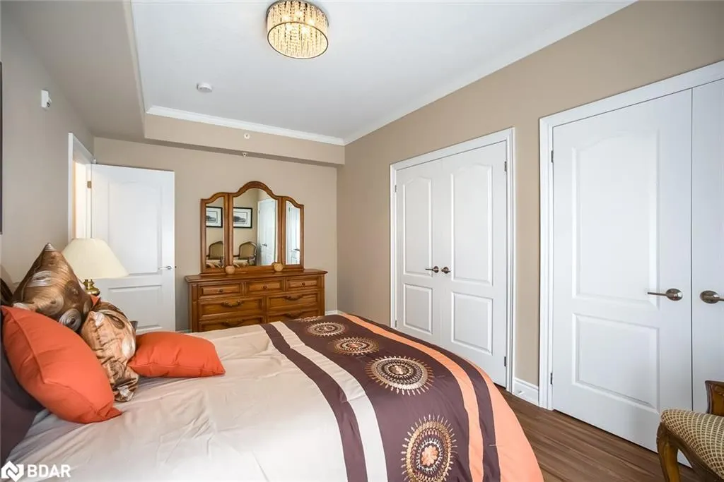 720 Yonge Street Street, #101