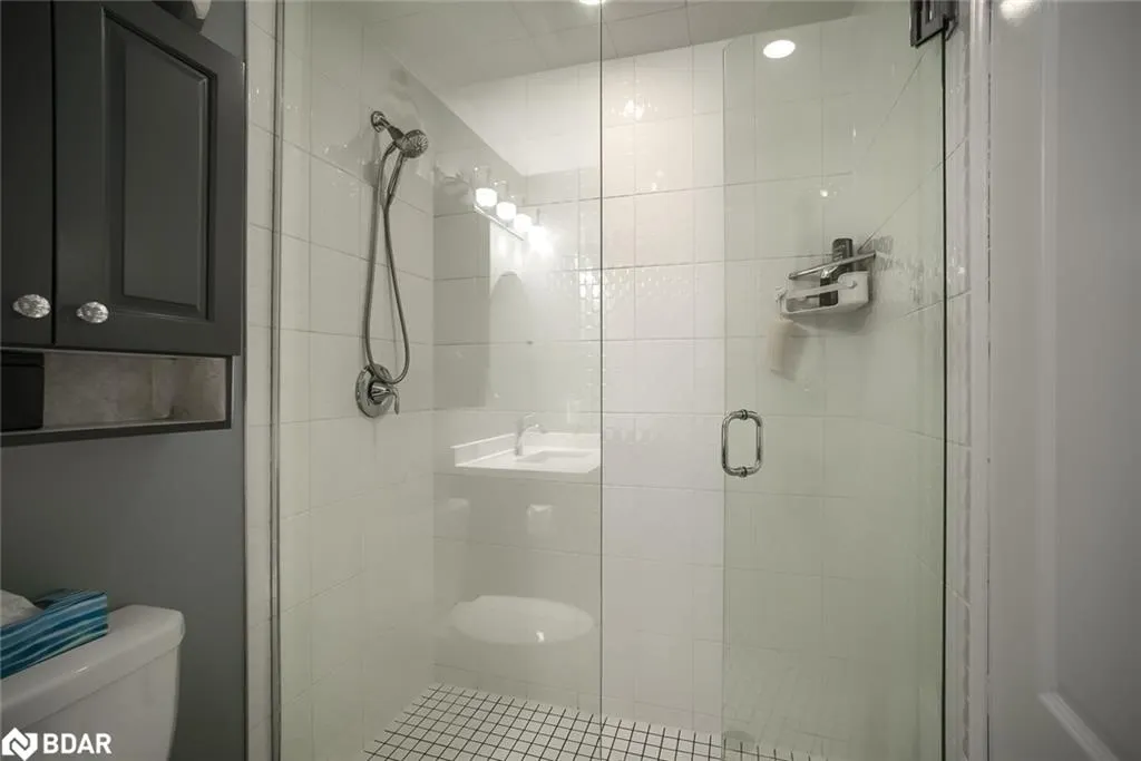 720 Yonge Street Street, #101