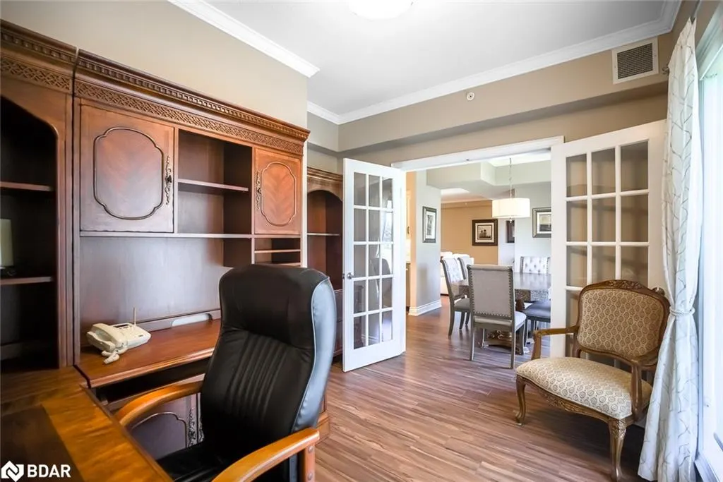 720 Yonge Street Street, #101