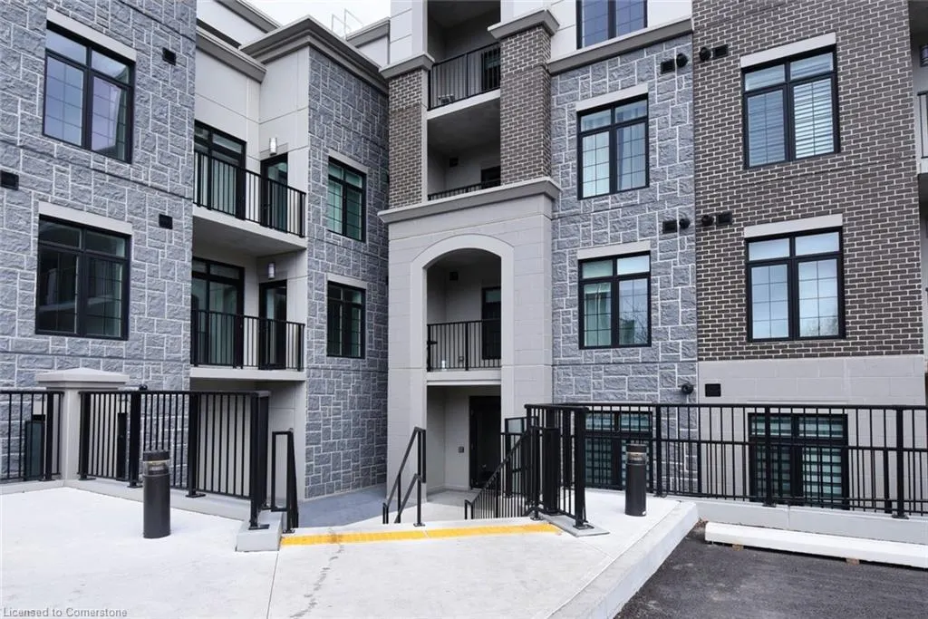 153 Wilson Street W, #306