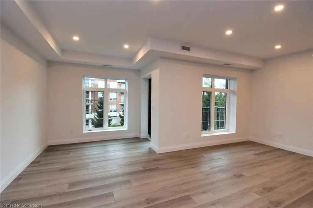 153 Wilson Street W, #306
