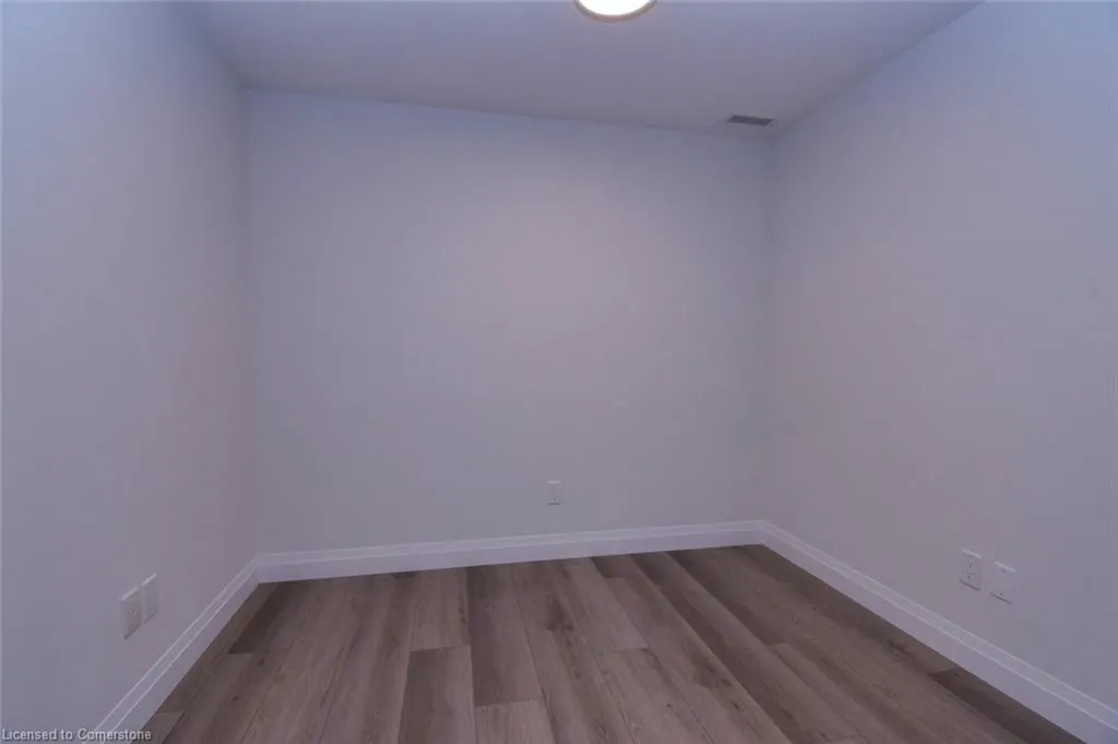 153 Wilson Street W, #306