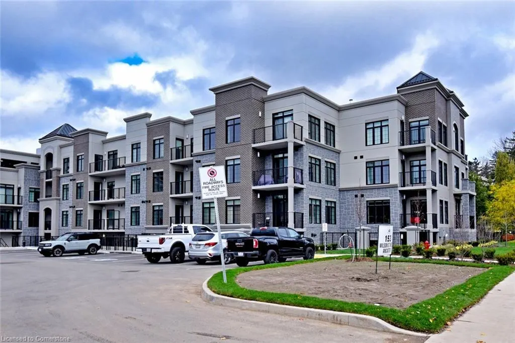 153 Wilson Street W, #306