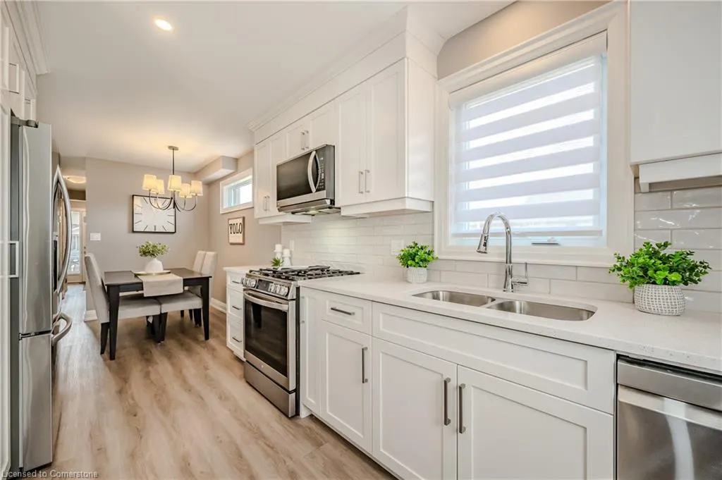 124 Woodberry Crescent