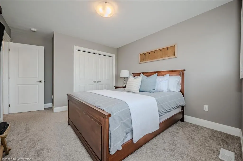 124 Woodberry Crescent
