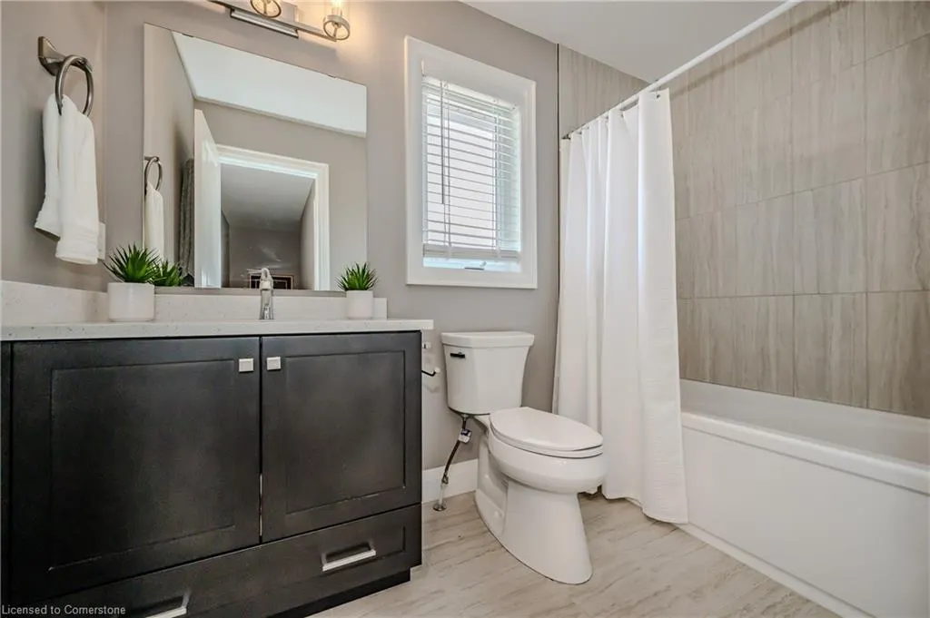 124 Woodberry Crescent