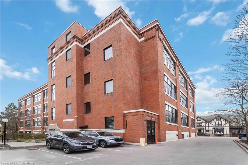 50 Main Street, #202