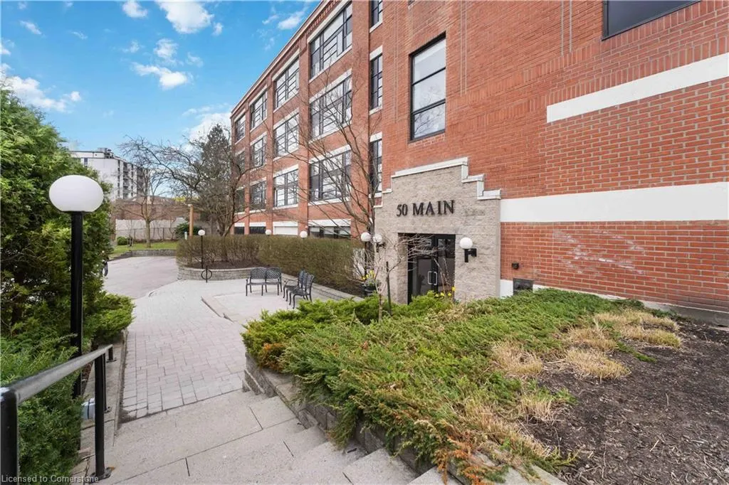 50 Main Street, #202