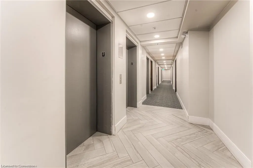 15 Prince Albert Boulevard, #210