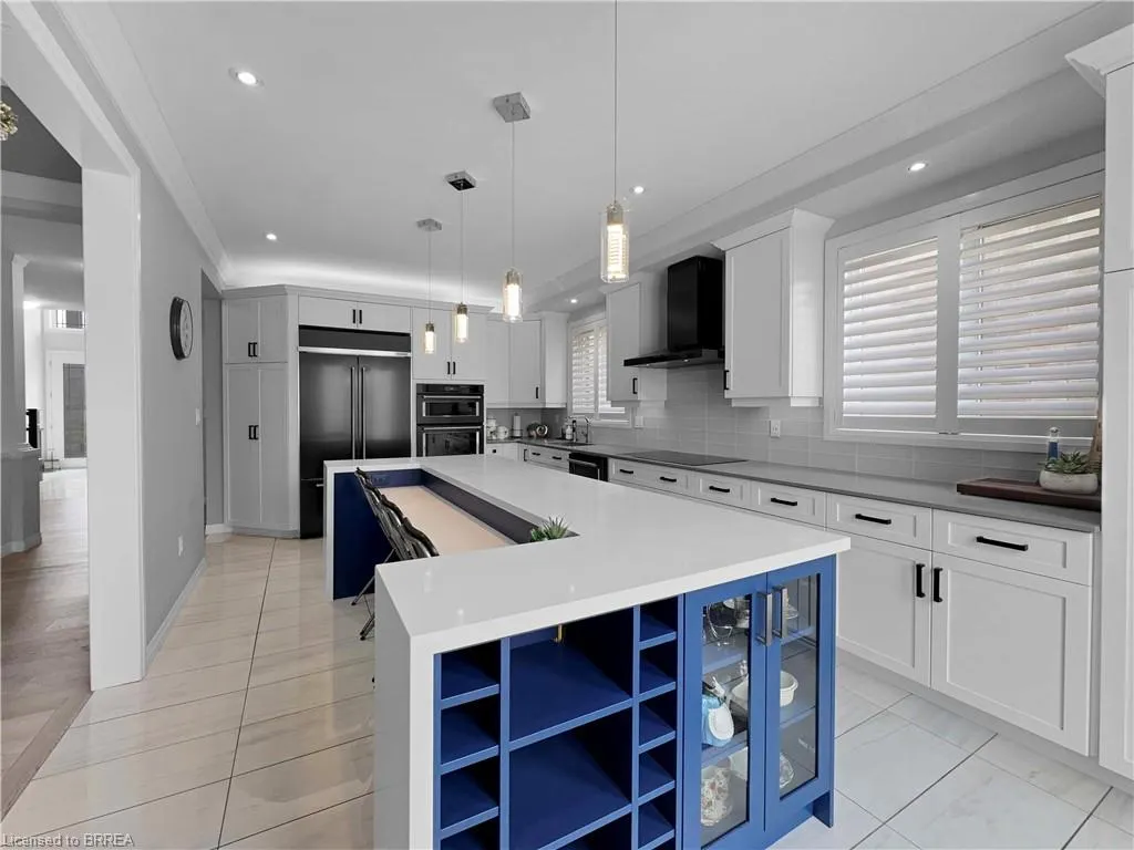 10 Vic Chambers Place