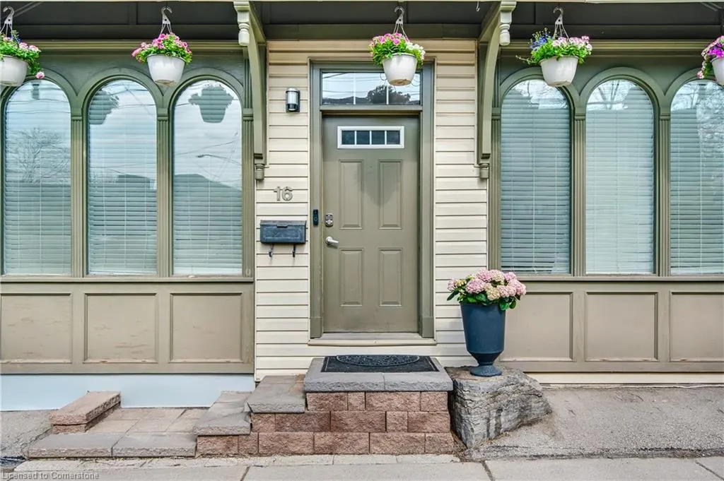 49 Ontario Street, #16