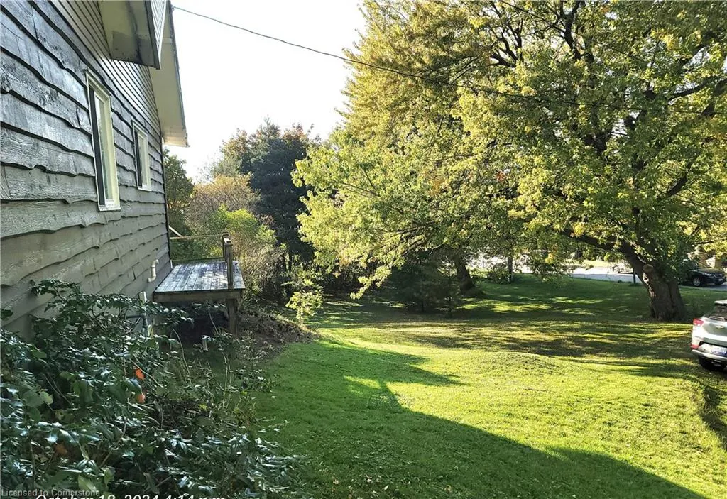111 Riverbank Drive N