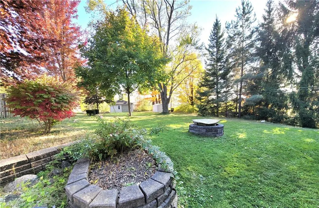 111 Riverbank Drive N