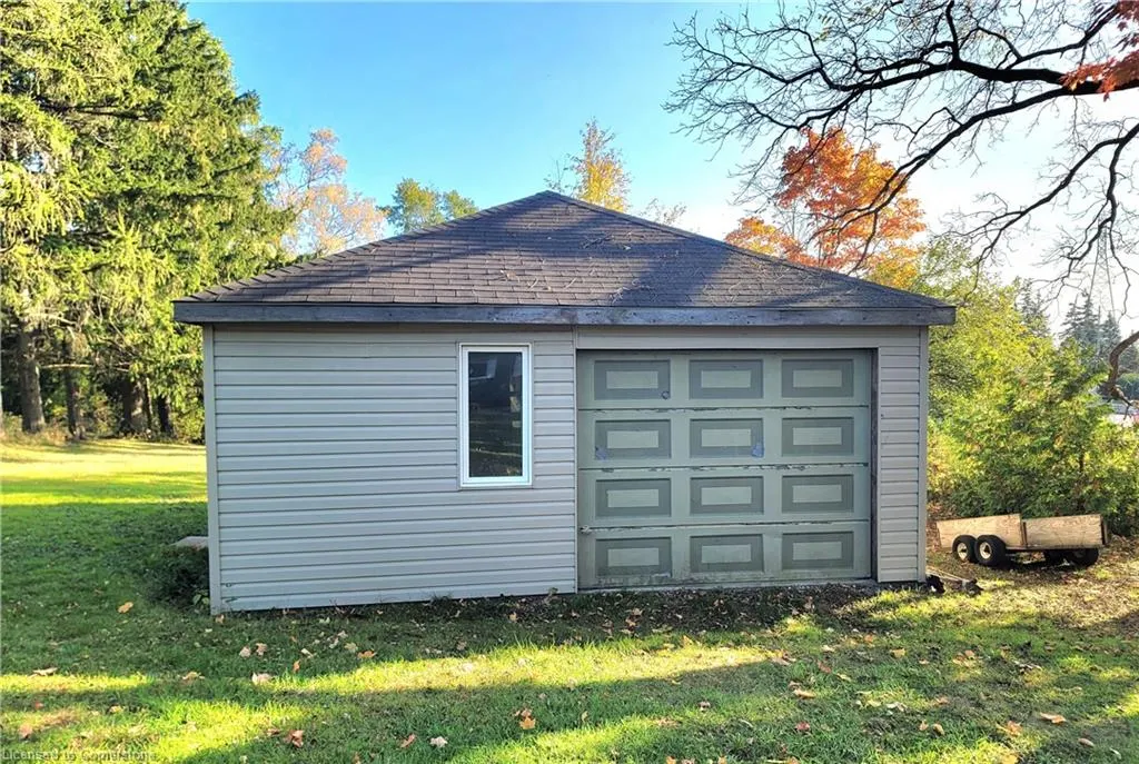 111 Riverbank Drive N