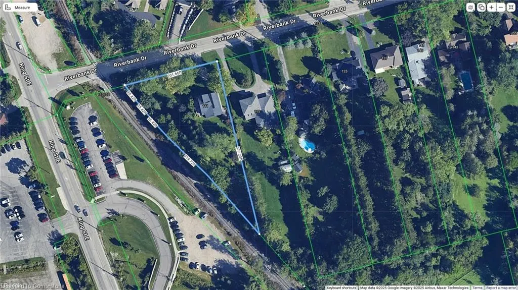 111 Riverbank Drive N