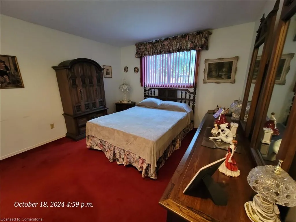 111 Riverbank Drive N