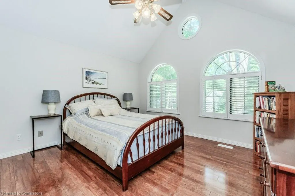 219 Corrie Crescent
