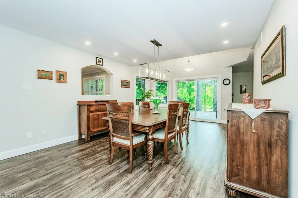 219 Corrie Crescent