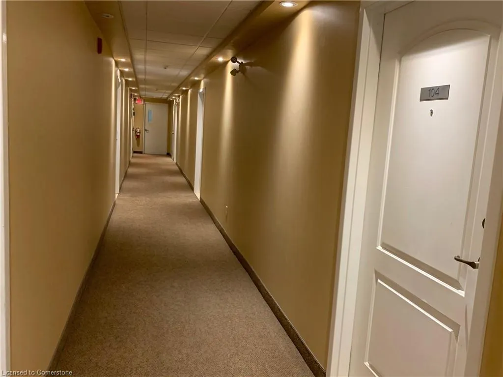 886 Golf Links Road, #104