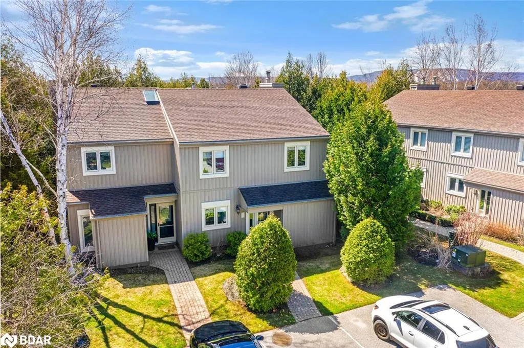 562 Oxbow Crescent, #2