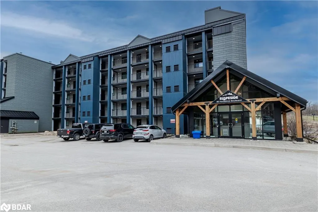 80 Horseshoe Valley Boulevard, #302